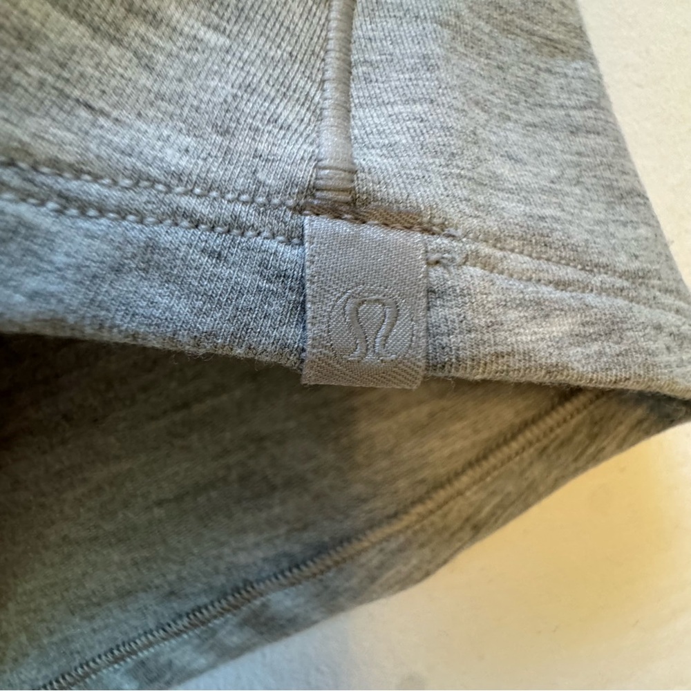 Lululemon Cropped Bell Sleeve Show Your Depth V Neck Pullover Size XS/S GRAY - Picture 2 of 9